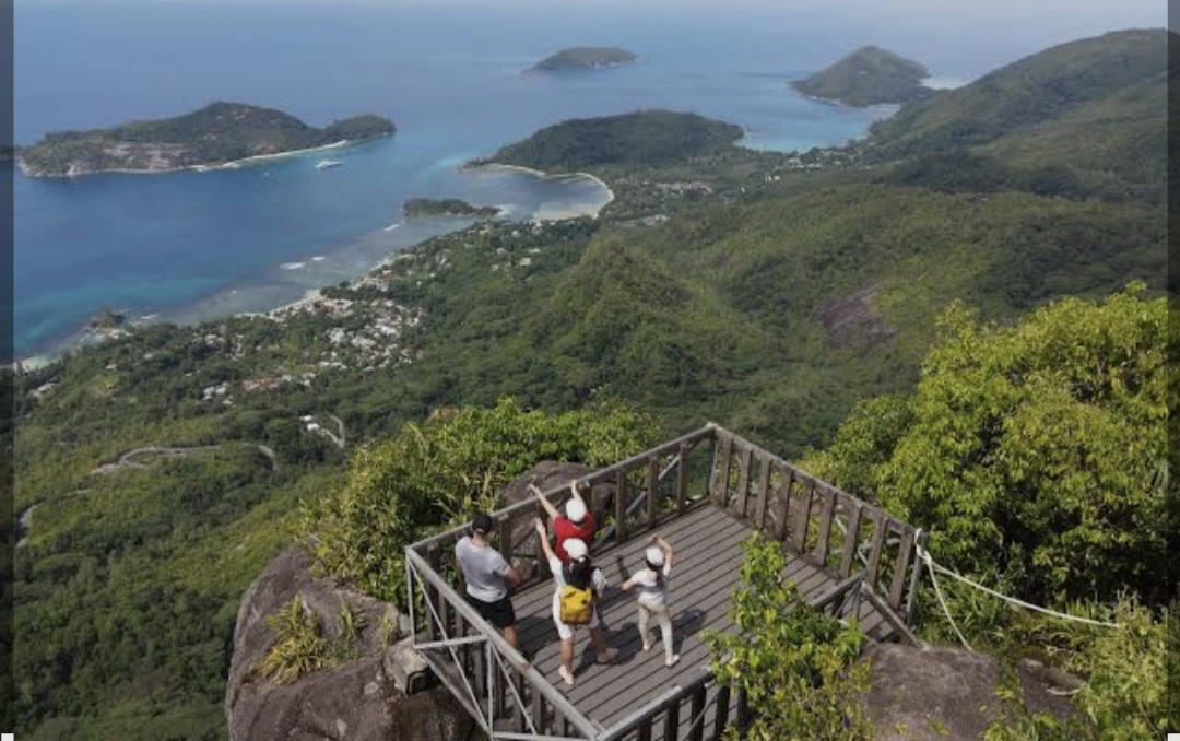 Morne Blanc viewpoint platform overlooking the Mahé coastline and offshore islands